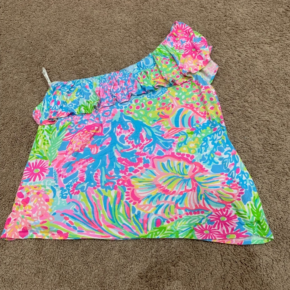One sleeve multicolored top